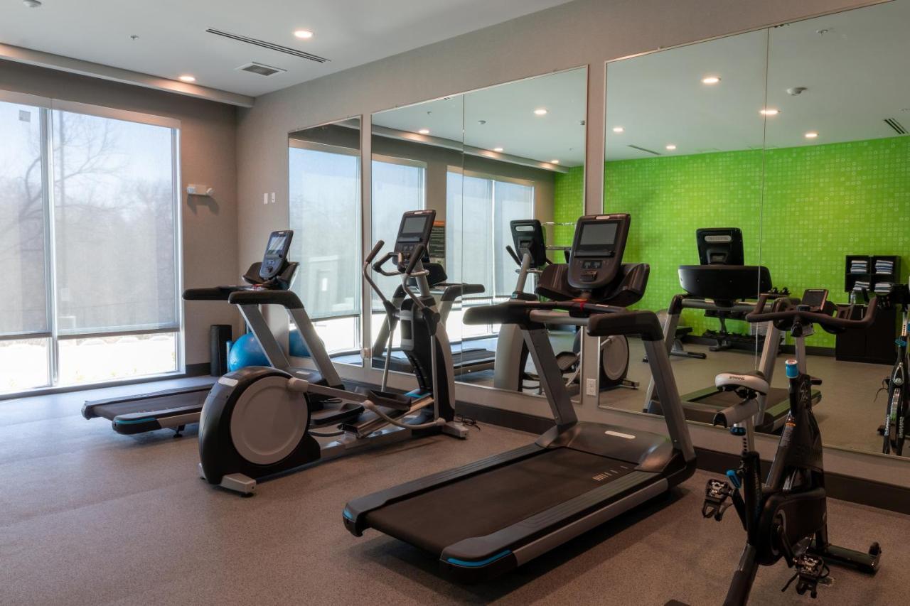 La Quinta Inn & Suites By Wyndham San Antonio Seaworld Lafb Екстериор снимка